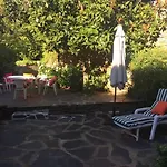 Con Piscina Privada *