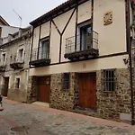 펜션 Con Piscina Privada