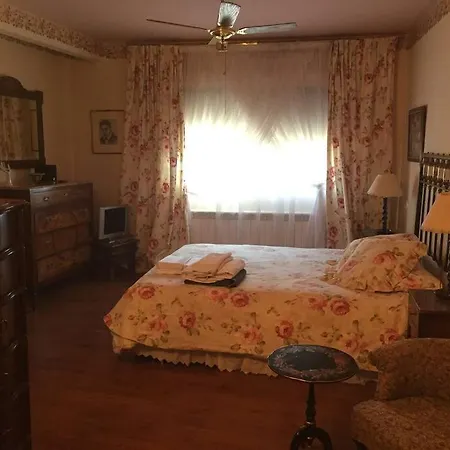 Con Piscina Privada Ferienhaus