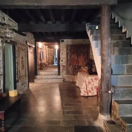 Con Piscina Privada *