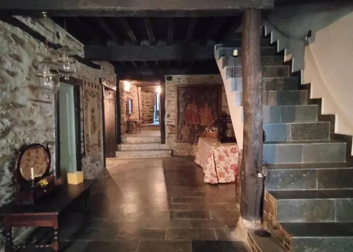 Con Piscina Privada *